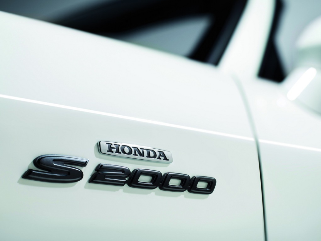 [Honda-S2000-Ultimate-Edition-20[2].jpg]
