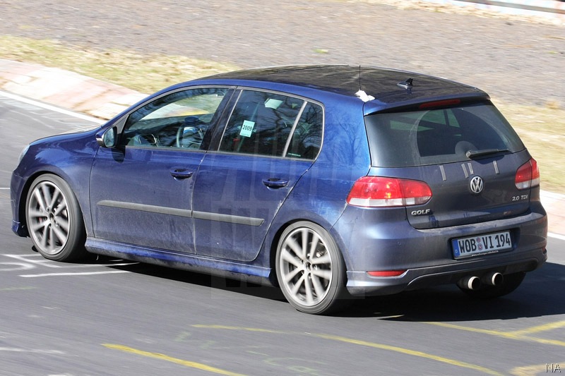 [Golf R20t 02[4].jpg]