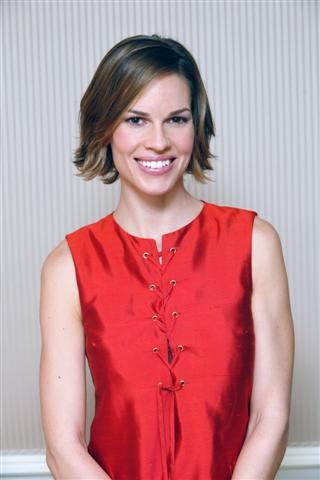 [hillary swank[2].jpg]