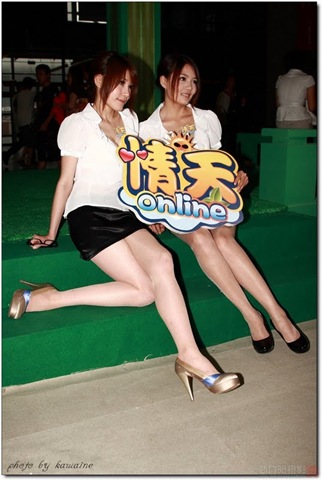 [busty gamer girls (38)[3].jpg]