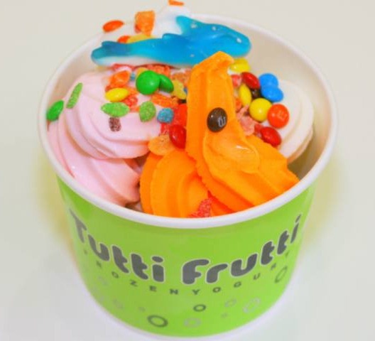 [Tutti_Frutti_Frozen_Yogurt_1[5].jpg]