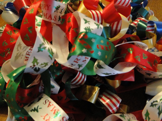 [Christmas Tree Paper Chain 2010[9].jpg]