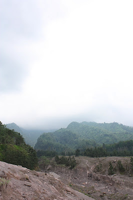  Yogyakarta   Tempel, Tempel, Tempel und ein unsichtbarer Vulkan
