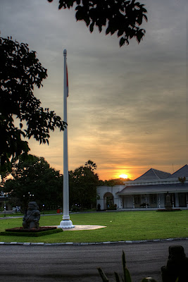 Yogyakarta Tempel, Tempel, Tempel und ein unsichtbarer Vulkan IMG 5517 8 9 tonemapped Yogyakarta Tempel, Tempel, Tempel und ein unsichtbarer Vulkan