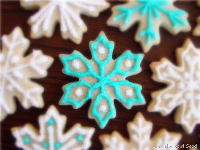 [snow flake cookies4[20].jpg]