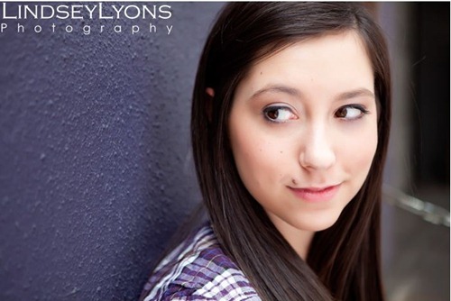 255-lindseylyons