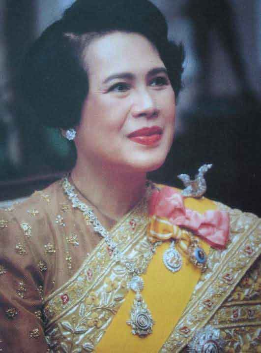รูปภาพ รูปวันแม่แห่งชาติ วันแม่ 12 สิงหา เทิดพระเกียรติ ราชินี