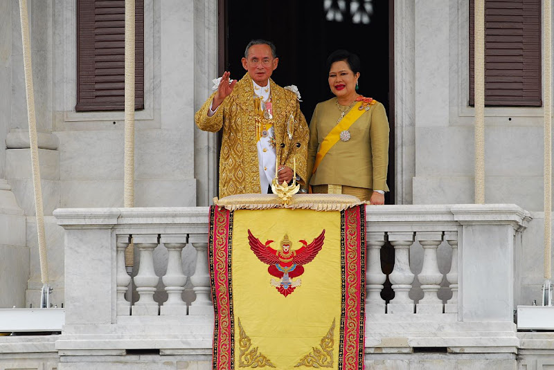 รูปภาพ พระบรมฉายาลักษณ์ ราชินีของปวงชนชาวไทย สมเด็จพระนางเจ้าสิริกิติ์ พระบรมราชินีนาถ