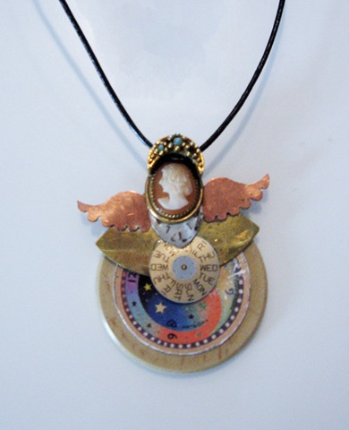 [steam punk angel necklace[2].jpg]