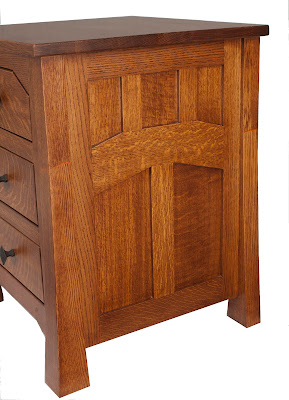Edmonton Nightstand, Autumn Quarter Sawn Oak