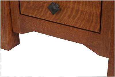 Edmonton Nightstand, Autumn Quarter Sawn Oak