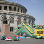 Խաղահրապարակ Օպերայի բակում