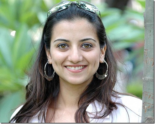 Indian-Tv-Actress-Kulraj-Randhawa (1)