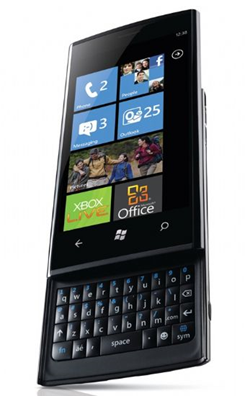 Smartphone Dell Venue Pro con Windows Phone 7 frontale Smartphone Dell Venue Pro con Windows Phone 7 frontale