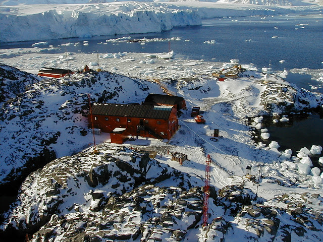 Resultado de imagen para Antartida. Base San MartÃ­n
