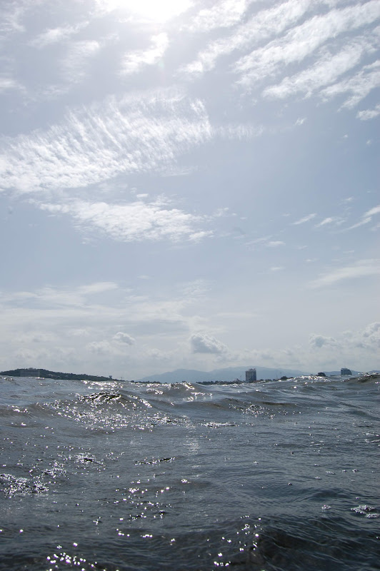 地元の空と海と