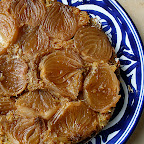 Tarte Tatin aux oignons roses