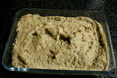 mousse de pois cassé et graines de lin sur gâteau de riz bio risotto italien, cuisson vapeur