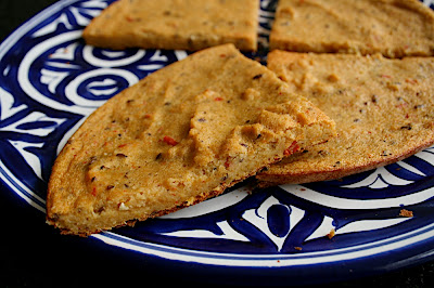 Galette fine aux lentilles corail, petit piment frais, carotte et graines de lin