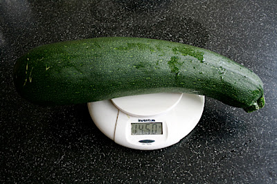 je vous le dis, ma voisine a de grosses courgettes