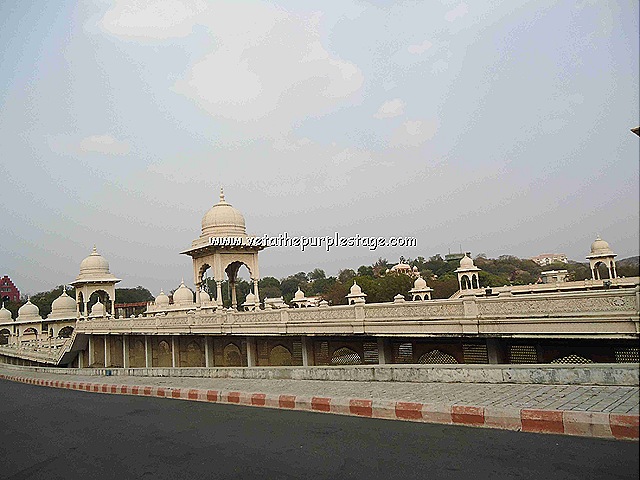 [Mughalpalaceatramojifilmcity[1].jpg]