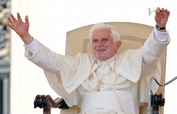 [Papa Bento XVI 20_06_09[3].jpg]