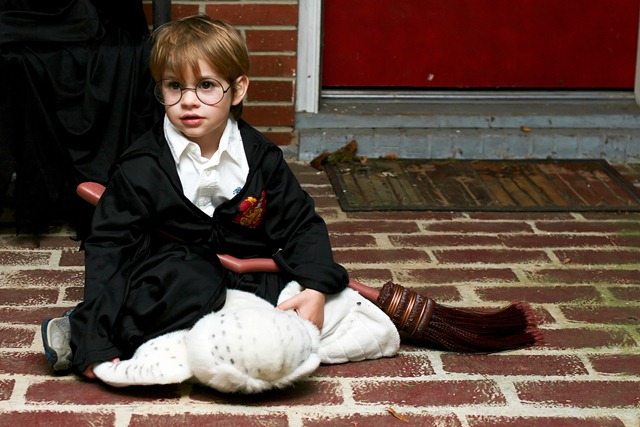 [harry potter miles 4[14].jpg]