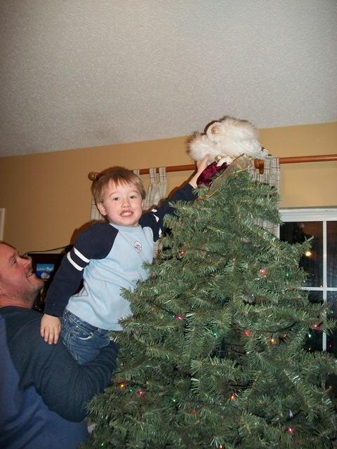 [lunch w santa and decorate tree 036[3].jpg]