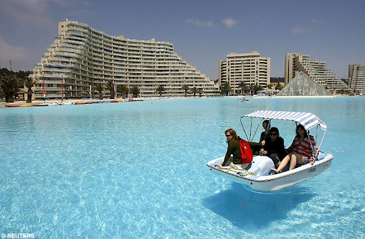World's Largest Swimming Pool World's Largest Swimming-Pool