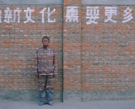 [liu-bolin-invisible-man (7).jpg]