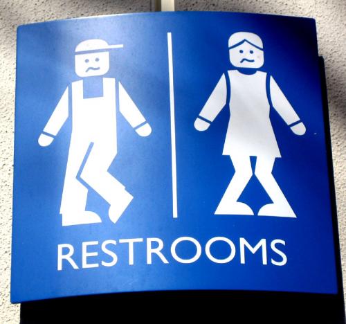 [weird-unusual-restroom-sign (22).jpg]
