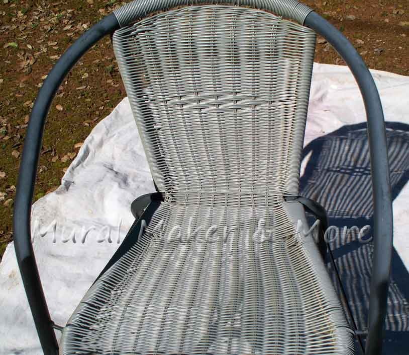 [paint-outdoor-chairs-23.jpg]