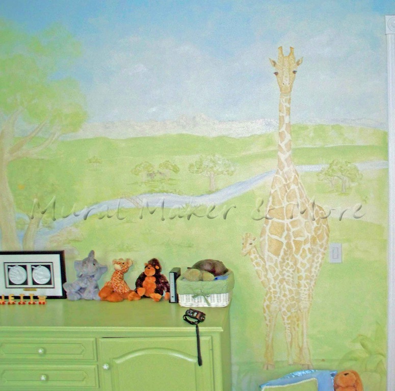 [giraffe-mural-in-nursery[5].jpg]