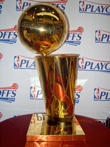 [2008_NBA_Playoffs_Symposium_in_Taiwa.jpg]