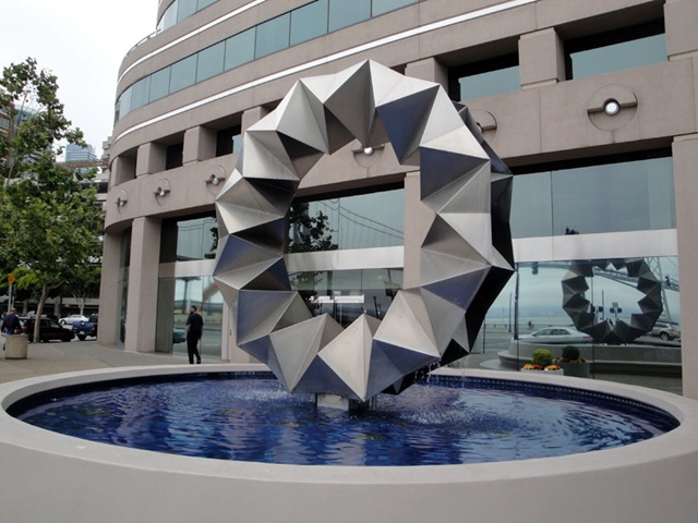 [Fountain[6].jpg]