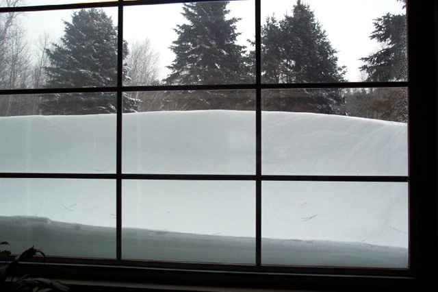 [snow-drift-window[8].jpg]