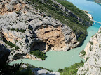 La Baume aux pigeons; le verdon se j&egrave;te dans le lac de Sainte croix...
