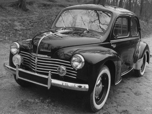 Renault – 4CV (1947 – 1961 г.в.)