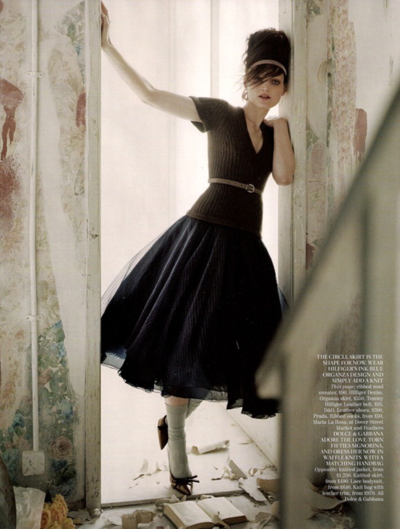 [Vogue UK Sep 10. 6[4].jpg]