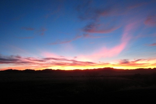 [sunrise10232007_sized[3].jpg]