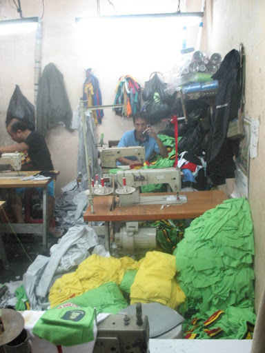 rumah produksi kaos jaket clothing konveksi