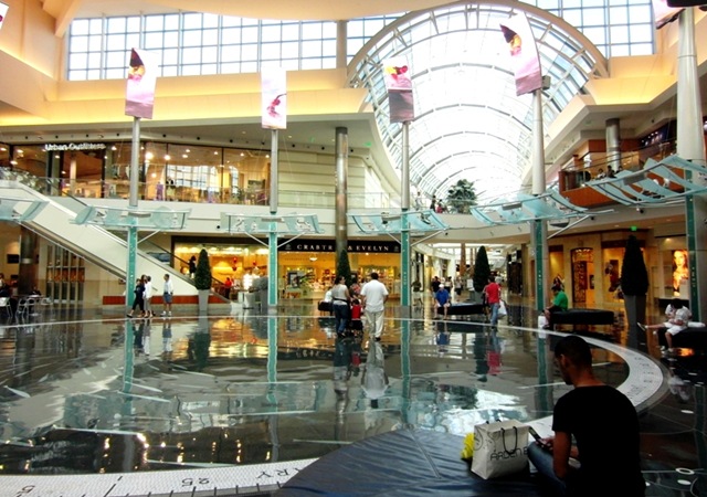 [mall at millenia5[4].jpg]