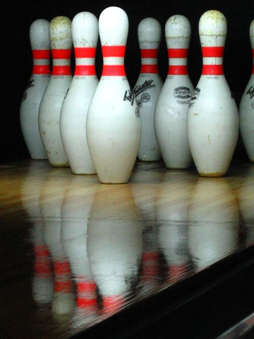 [bowling[4].jpg]