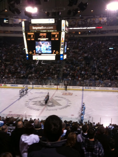 http://lh3.ggpht.com/_fw7iF68JR8k/S3g8POzaD5I/AAAAAAAAuzQ/8-rFmz5oLkk/s512/photo.jpg