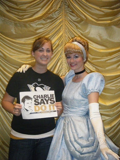 http://lh3.ggpht.com/_fw7iF68JR8k/TMXVfayc5hI/AAAAAAABbqc/JnYdpw2ai8k/s512/Disney%20007.JPG