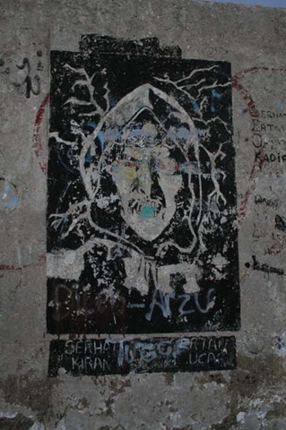 [amasra-streetart-02[4].jpg]