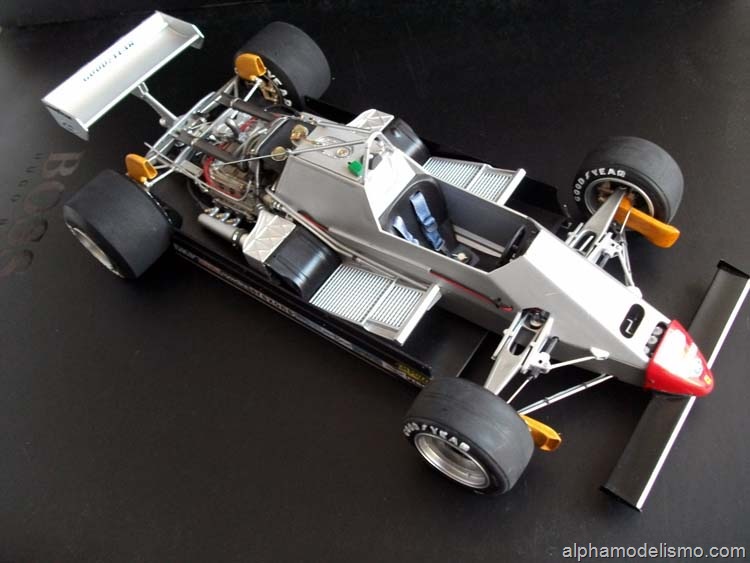 [Ferrari 126c-4[2].jpg]