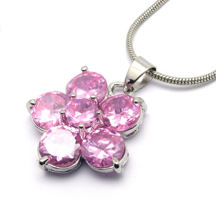 fashion-petal-crystal-pendant-necklaces
