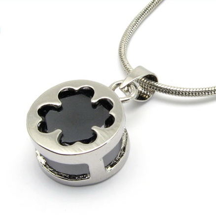 white-gold-necklace-of-popular-10003434.jpg