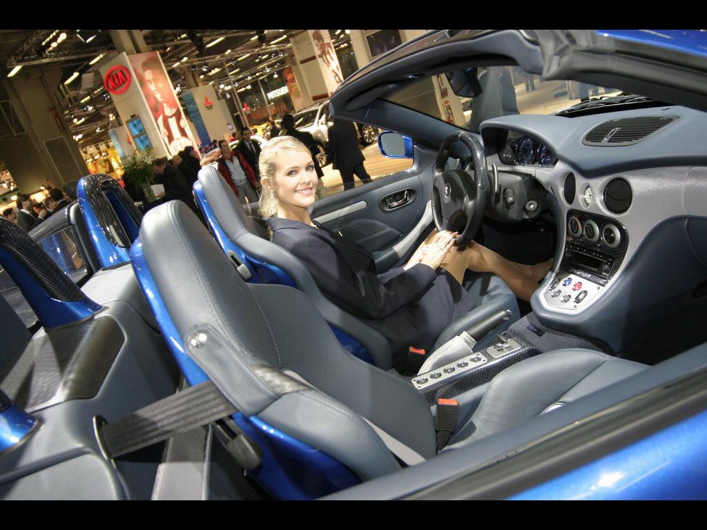 [Super-Cars-With-Hot-Girls-Wallpapers.jpg]